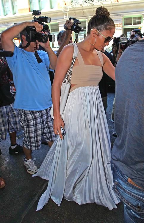 Jennifer Lopez dinner at Bubbys in New York City on July 24, 2012