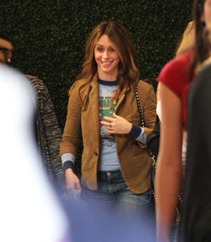 Jennifer Love Hewitt Shopping at Kitson in Beverly Hills April 6, 2013 