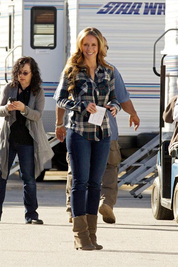 Jennifer Love Hewitt on the set of The Client List in Sherman Oaks February 1, 2013 