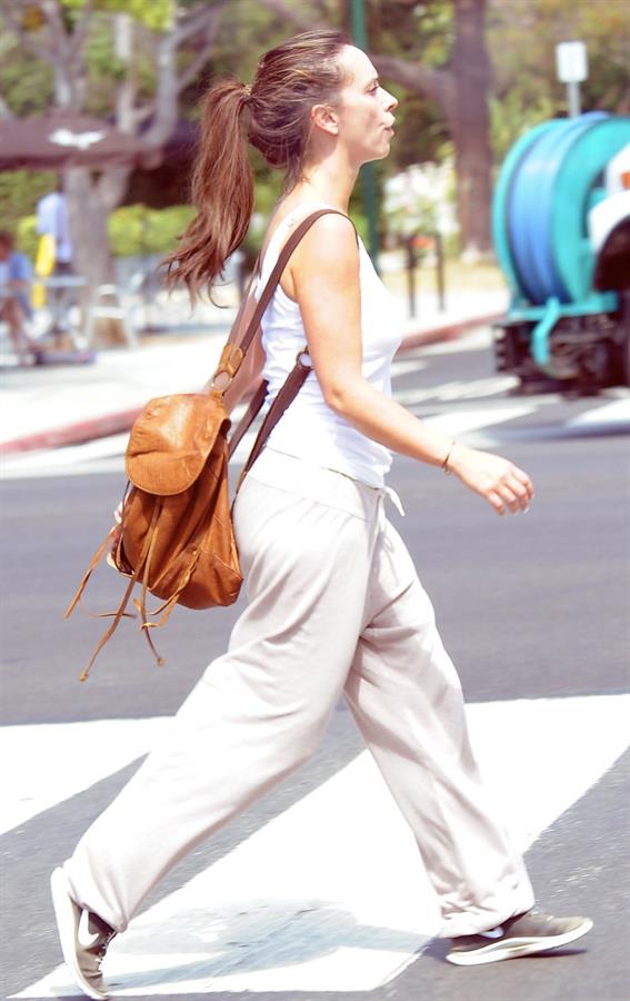 Jennifer Love Hewitt out for a hike in Santa Monica 8/7/12 