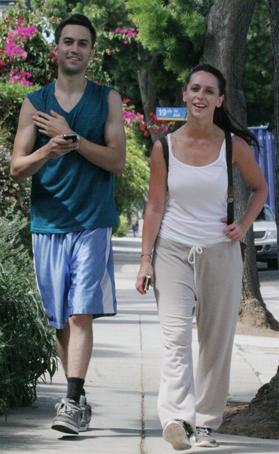 Jennifer Love Hewitt out for a hike in Santa Monica 8/7/12 