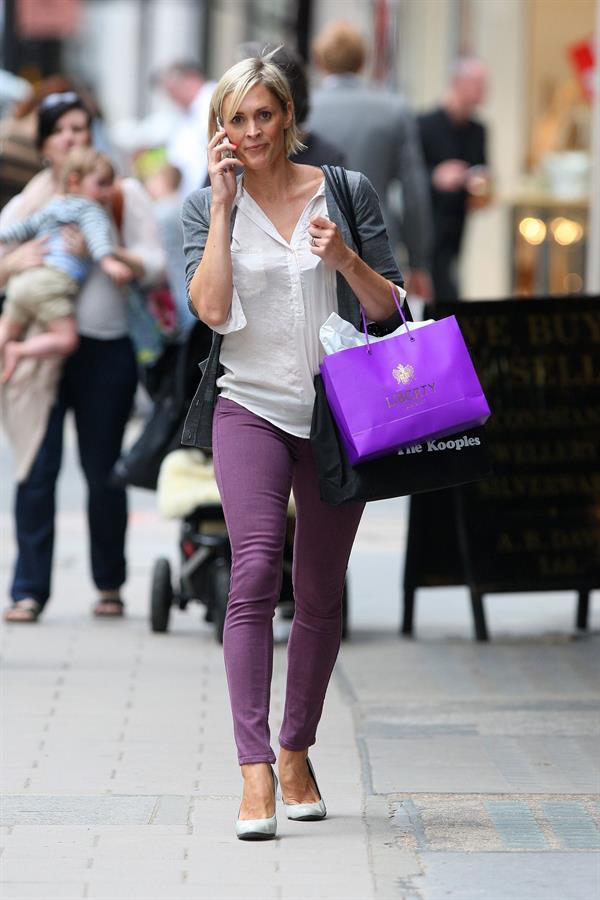 Jenni Falconer on her phone in London - July 17, 2012