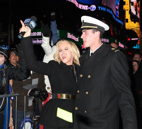 Jenny McCarthy New Year's Eve 2013 at Times Square in NYC 12/31/12 