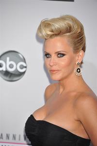 Jenny McCarthy American Music Awards (November 18, 2012) 