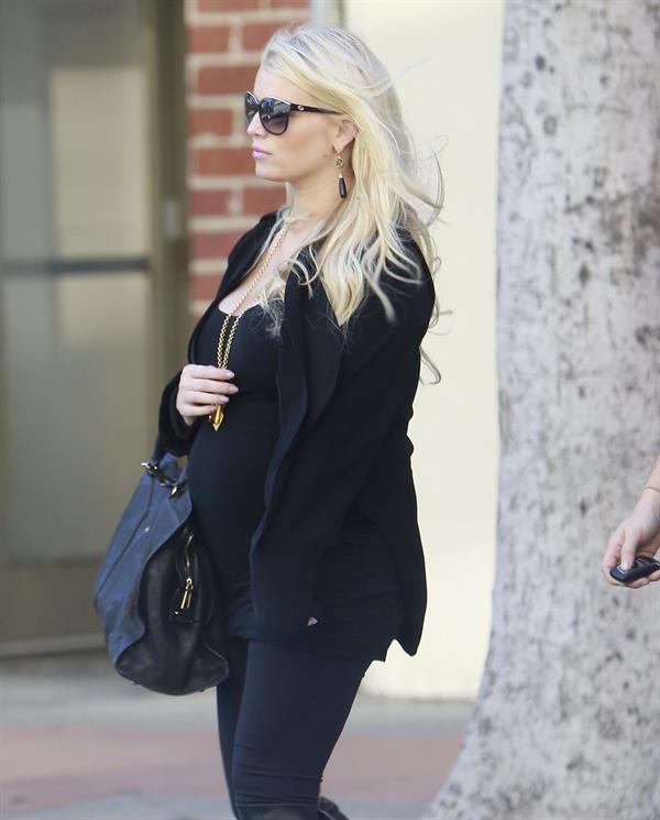 Jessica Simpson - Spotted in Los Angeles on February 21, 2013