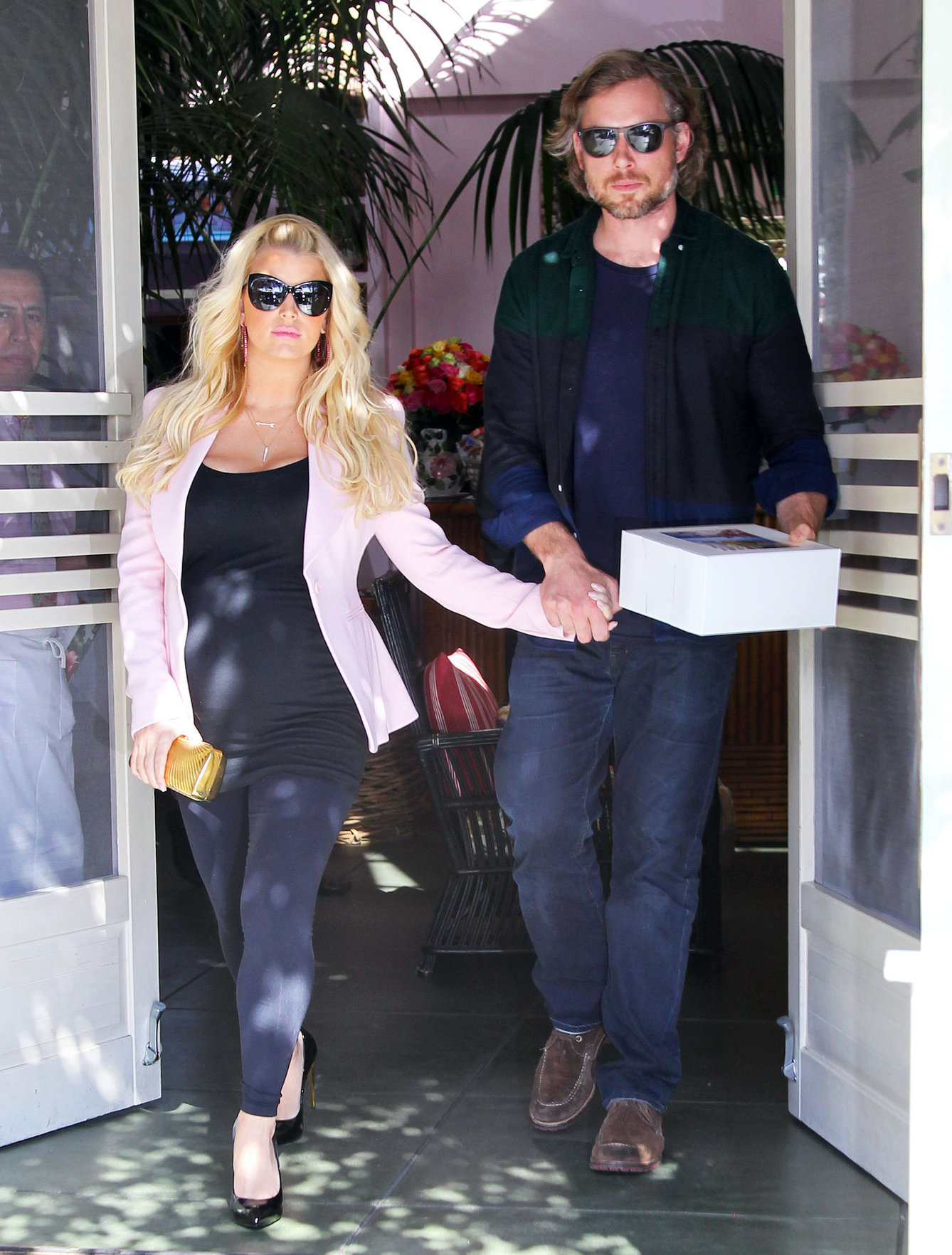 Jessica Simpson at The Ivy in Beverly Hills 2/14/13 