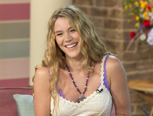 Joss Stone - This Morning Show in London (July 25, 2012)