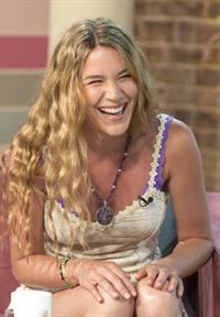Joss Stone - This Morning Show in London (July 25, 2012)