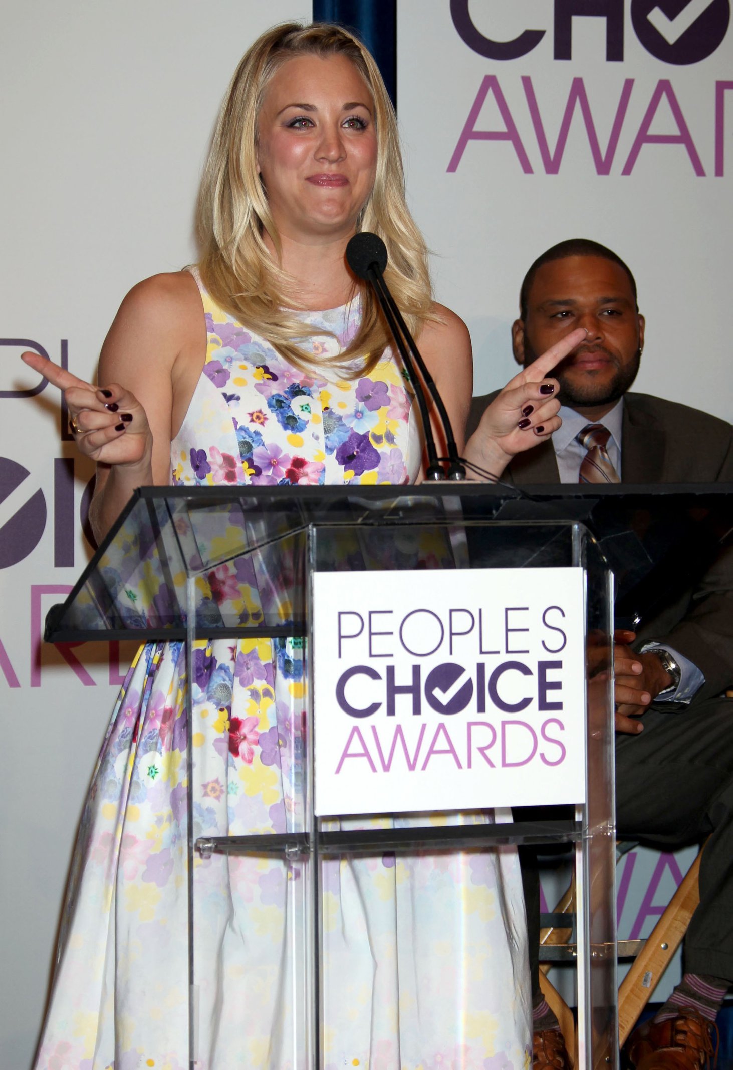 Kaley Cuoco People's Choice Awards 2013 Nomination Announcements (November 15, 2012) 