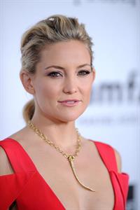 Kate Hudson Pictures Kate Hudson amfAR's Inspiration Gala in Hollywood 10/11/12