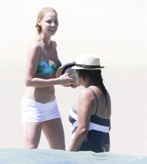 Katherine Heigl On vacation in Los Cabos, Mexico - April 7, 2013 