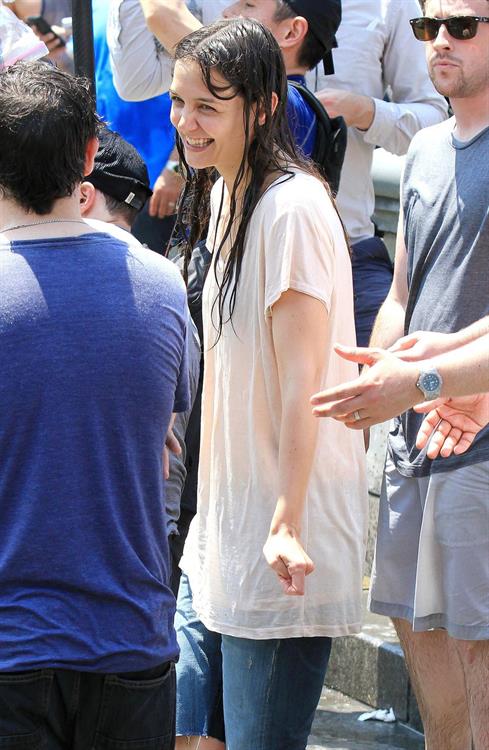 Katie Holmes Pictures Katie Holmes Films Mania Days in Washington Square Park (May 21, 2013)