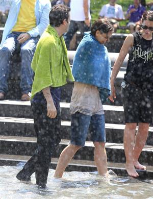 Katie Holmes Pictures Katie Holmes Films  Mania Days  in Washington Square Park (May 21, 2013)