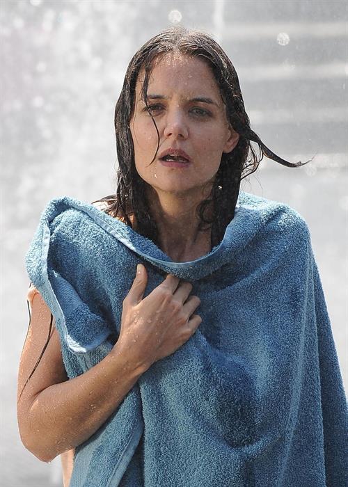 Katie Holmes Films  Mania Days  in Washington Square Park (May 21, 2013) 