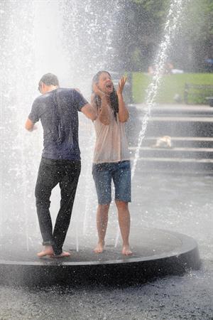Katie Holmes Pictures Katie Holmes Films  Mania Days  in Washington Square Park (May 21, 2013)
