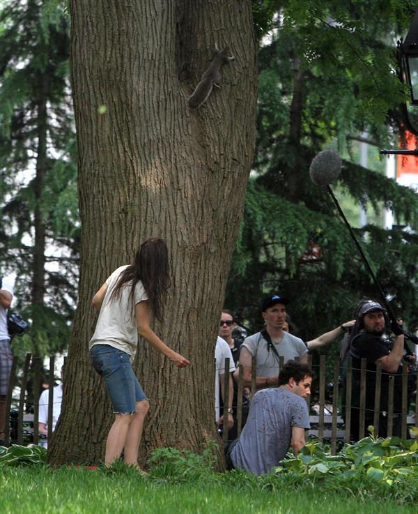 Katie Holmes Films  Mania Days  in Washington Square Park (May 21, 2013) 