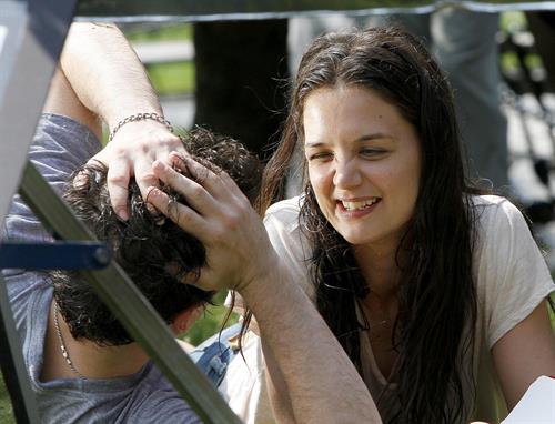 Katie Holmes Films  Mania Days  in Washington Square Park (May 21, 2013) 