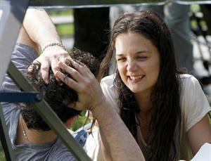 Katie Holmes Pictures Katie Holmes Films  Mania Days  in Washington Square Park (May 21, 2013)