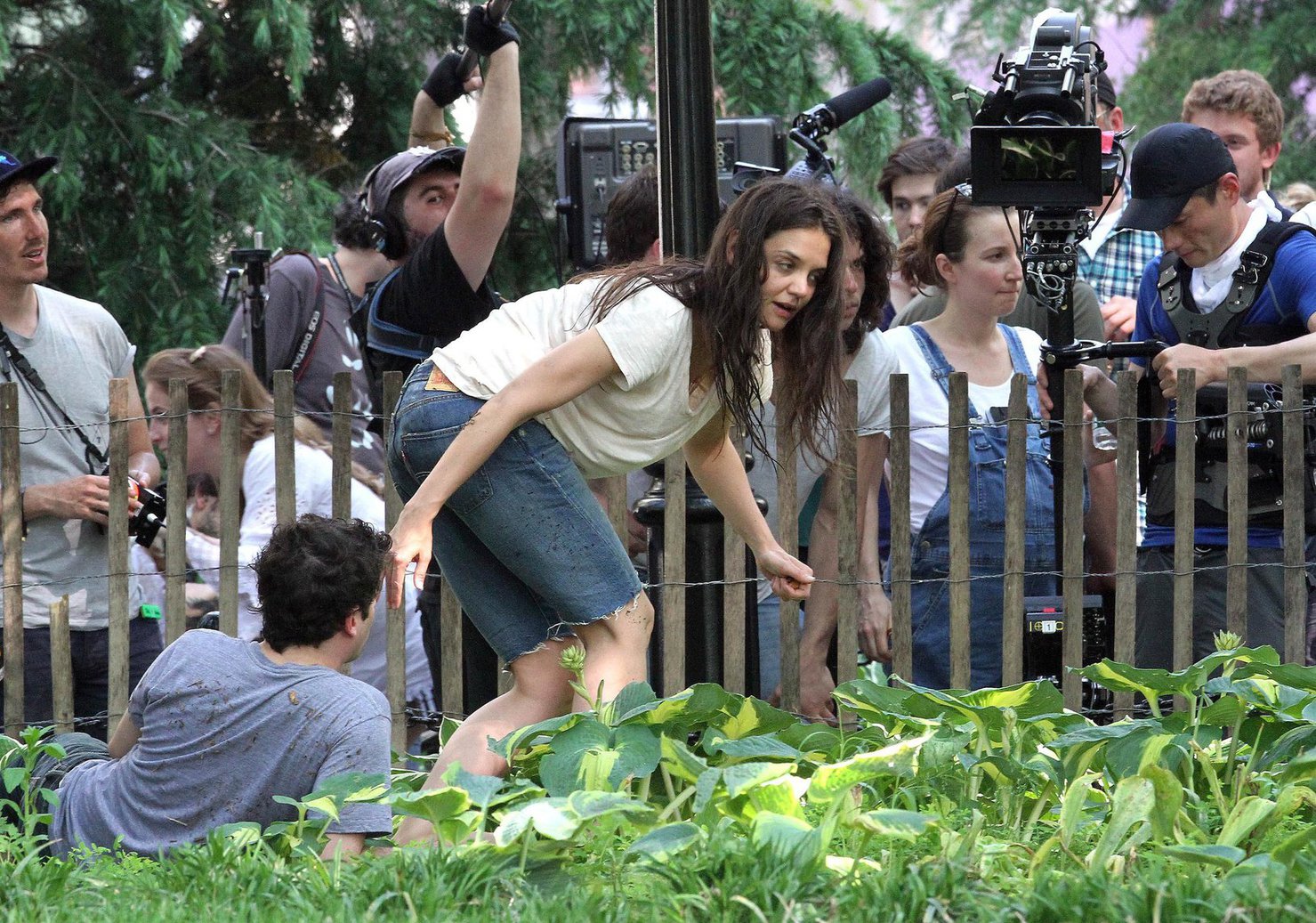 Katie Holmes Films  Mania Days  in Washington Square Park (May 21, 2013) 