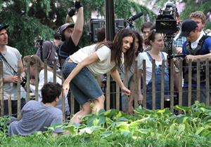Katie Holmes Pictures Katie Holmes Films  Mania Days  in Washington Square Park (May 21, 2013)