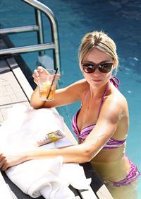 Katrina Bowden - Beautiful in a bikini for an NYC L'Oreal shoot. August 2012