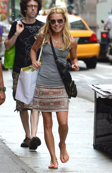 Kelly Ripa - Out in SoHo for some shopping - July 27, 2012