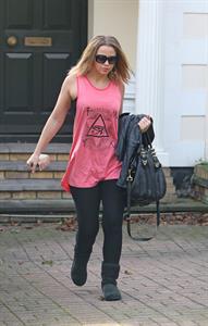 Kimberley Walsh Leaving her london home - October 9, 2012 