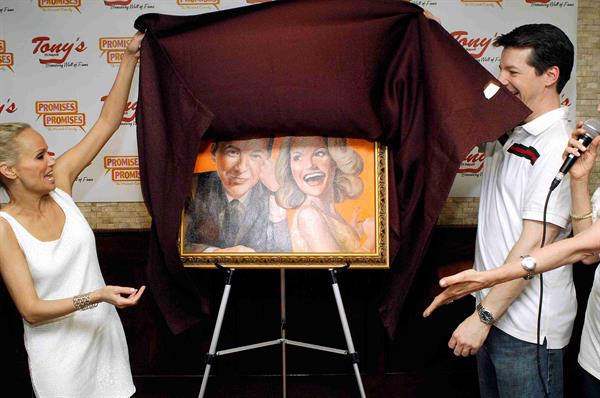 Kristin Chenoweth Tony's Di Napoli Portrait Unveiling (May 20, 2010) 