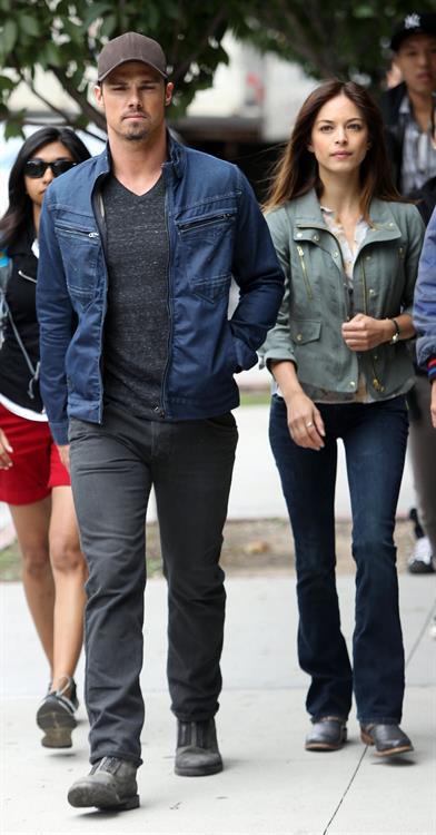 Kristin Kreuk Filming  Beauty & The Beast  in New York City - Sep. 16, 2013 