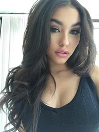 Madison Beer taking a selfie