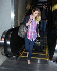 Lauren Conrad Los Angeles International Airport (16.04.2013) 