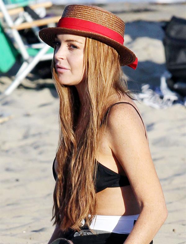 Lindsay Lohan - arriving to the beach in Malibu - August 12, 2012