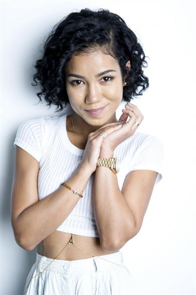 Jhené Aiko