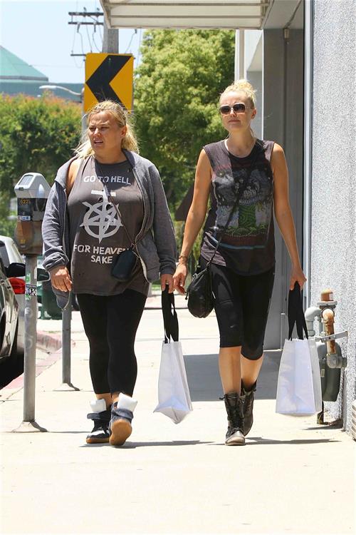 Malin Akerman Pictures Malin Akerman out and about in Beverly Hills on May 31, 2013