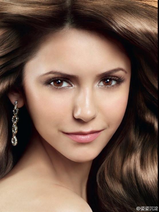 Nina Dobrev