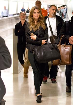 Maria Menounos – LAX airport arrival in LA 10/15/13  