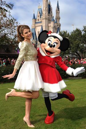 Maria Menounos - 'Disney Parks Christmas Day Parade' TV special - Dec. 1, 2012 