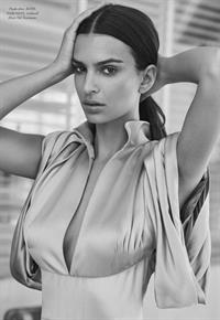 Emily Ratajkowski