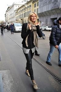 Maria Sharapova Giorgio and Roberta Armani meet tennis star Maria Sharapova at Armani's palace. November 30, 2012 