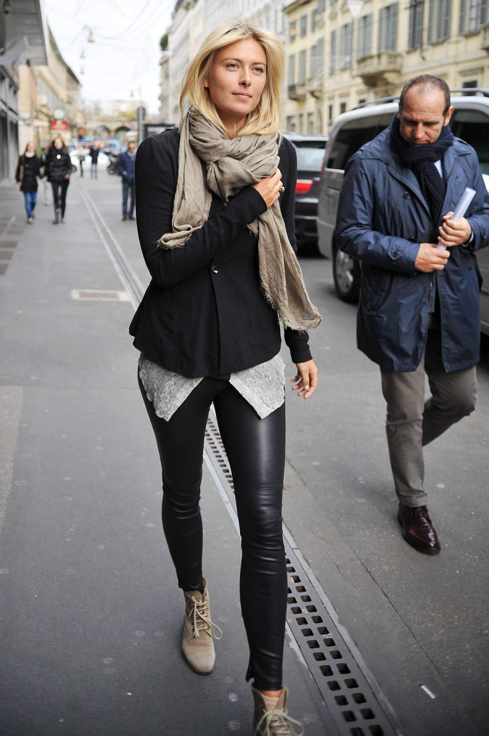 Maria Sharapova Pictures Maria Sharapova Giorgio and Roberta Armani meet tennis star Maria Sharapova at Armani's palace. November 30, 2012