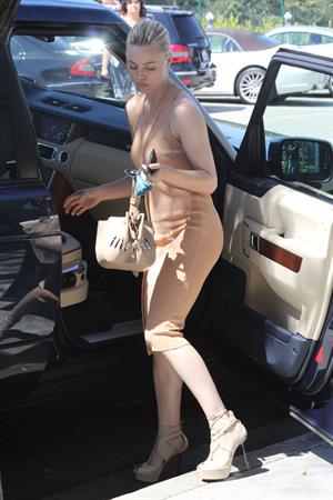 Melissa George out and about in Beverly Hills June 26, 2012 