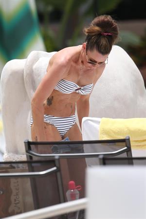 Michelle Heaton Filming a fitness show on Miami Beach, Florida (May 21, 2013) 