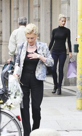 Michelle Hunziker leaving a restaurant in Italy October 10, 2012