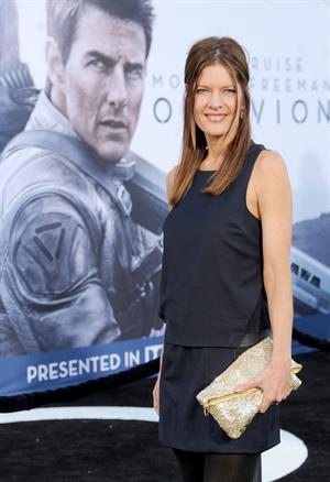 Michelle Stafford  Oblivion  - Los Angeles Premiere (April 10, 2013) 