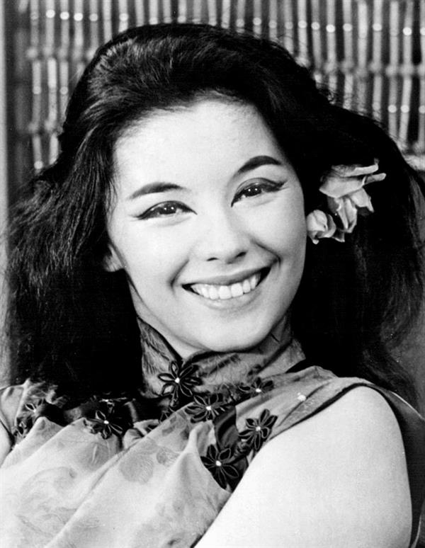 France Nuyen