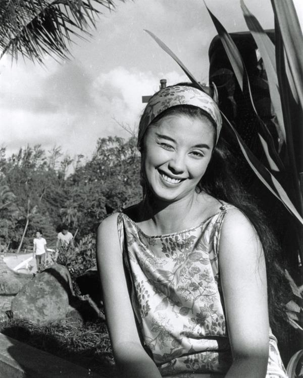 France Nuyen