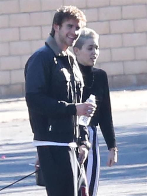 Miley Cyrus Pictures Miley Cyrus leaving a family gathering in Palm Springs 12/26/12