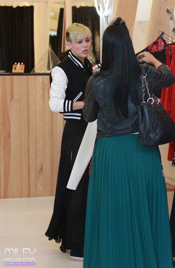 Miley Cyrus shopping at Reformation in West Hollywood 11/9/12