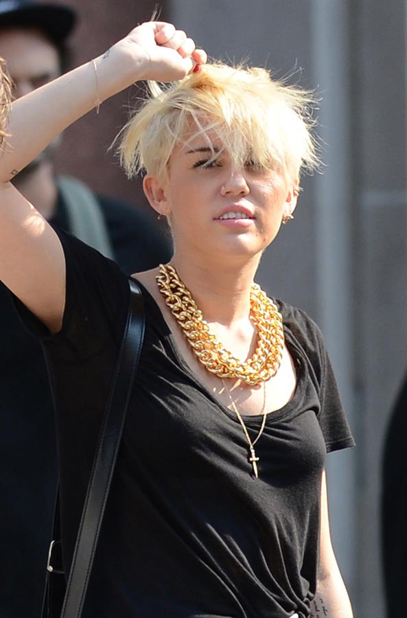 Miley Cyrus - Out shopping in New York City August 23, 2012