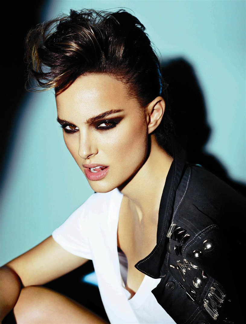 Natalie Portman Pictures Natalie Portman - Mario Testino Photoshoot 2009
